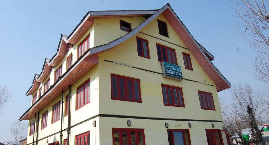 Hotel Heaven Star, Srinagar 3